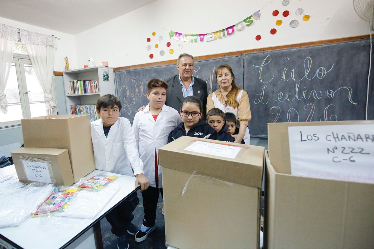 ULPSanLuis's tweet photo. Más de 80 kits escolares llegaron al interior provincial 🎒

 Estudiantes de Los Chañares, Cerrito Blanco y La Lomita recibieron útiles y guardapolvos para iniciar las clases con todo 📚

📲 Leé la nota completa 👉🏻 https://t.co/ZczEBZ44rG https://t.co/rRT8pnbl9P