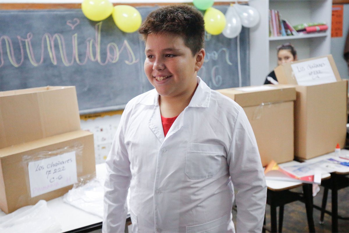 ULPSanLuis's tweet photo. Más de 80 kits escolares llegaron al interior provincial 🎒

 Estudiantes de Los Chañares, Cerrito Blanco y La Lomita recibieron útiles y guardapolvos para iniciar las clases con todo 📚

📲 Leé la nota completa 👉🏻 https://t.co/ZczEBZ44rG https://t.co/rRT8pnbl9P