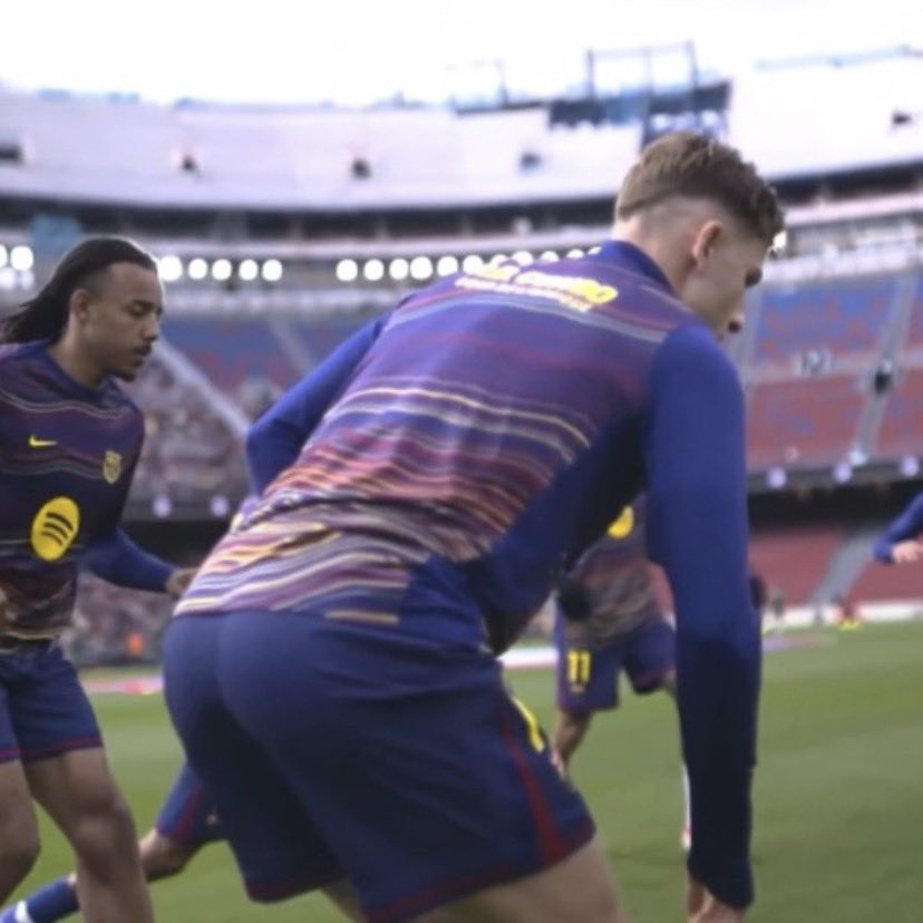 dejongass1 tweet media