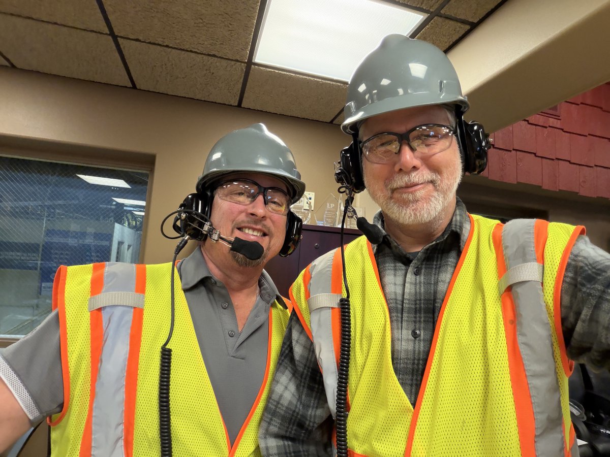 Big thank you to LP SmartSide manufacturing for hosting a factory tour in Two Harbors today. Seeing the process of Aspen logs turning into wood chips and finally a finished piece of trim was amazing. Visit QUARVE.COM/SIDING/ and set your FREE consultation today!