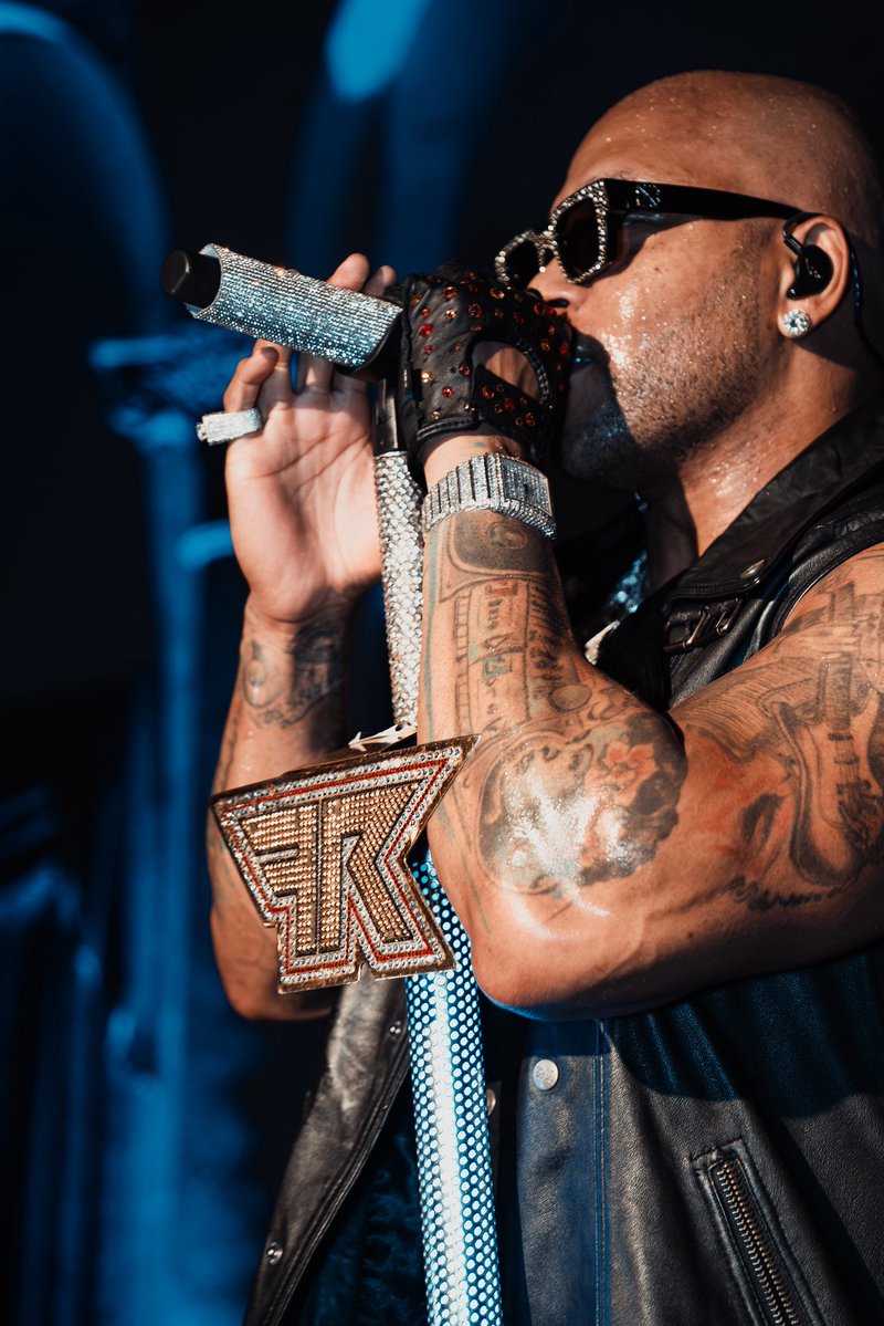 FLO RIDA tweet media