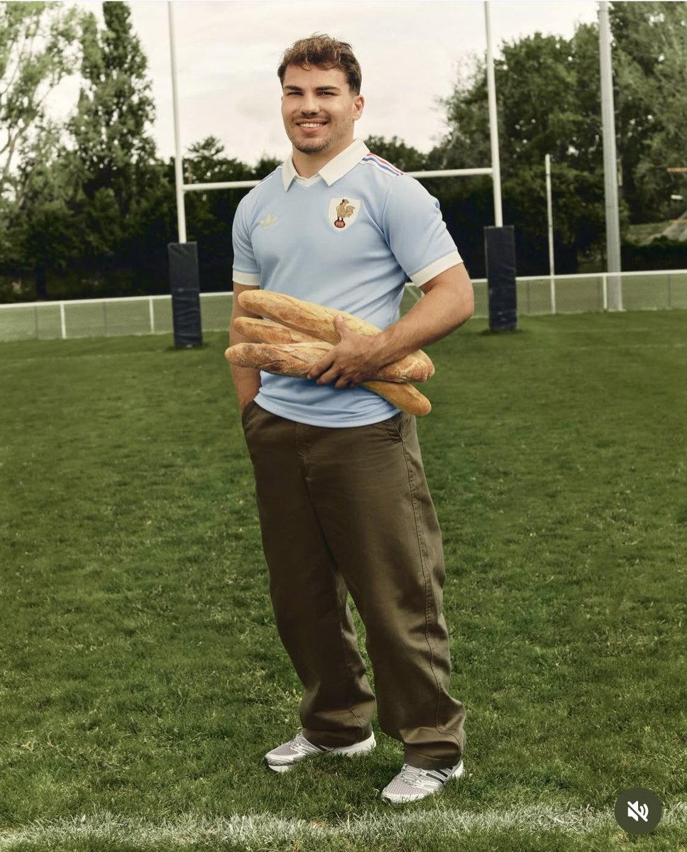 Graham Love tweet media