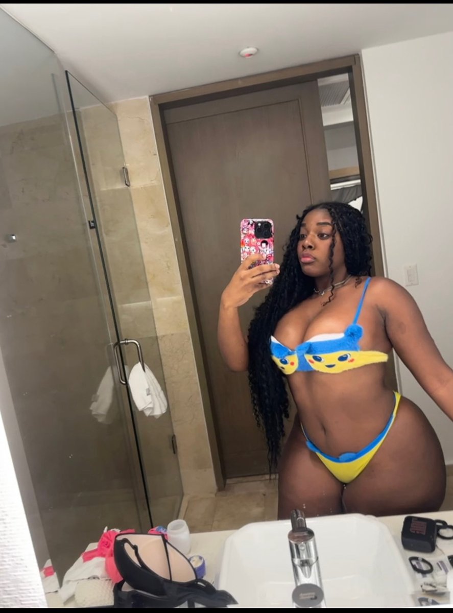 C0_y_0_'s tweet image. take a swim