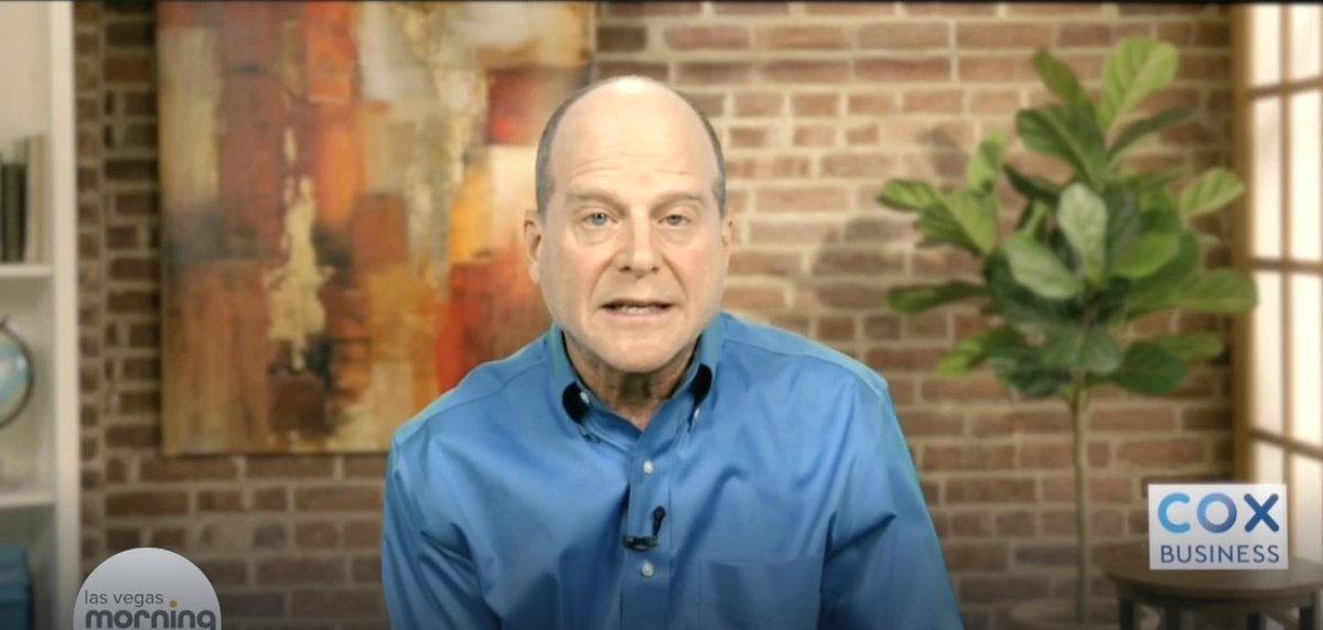 genemarks's tweet image. Here's a clip courtesy of @KTNV Channel 13 News Las Vegas -- I touch on the biggest fears about #AI as featured in the new release "The #AI Business Playbook" that I wrote with @coxbusiness and how employers can manage those fears in the #workplace

Watch: ktnv.com/morningblend/c…