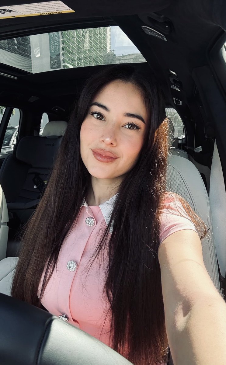 AngieVarona92's tweet photo. Lunch time! 🥪 https://t.co/aGyV65nTpT