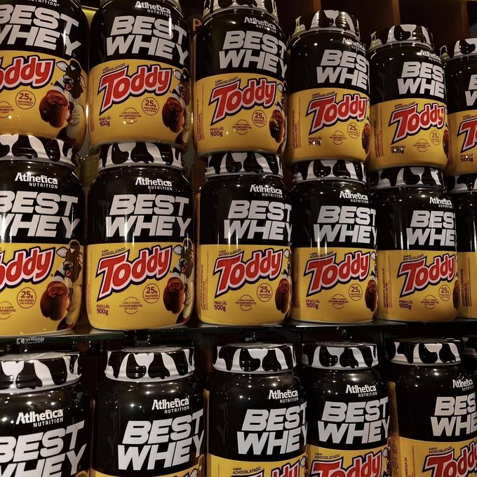 promonossabr's tweet photo. WHEY DELICIA MARAVILHA MU MU VOLTOU

🐮 Best Whey Achocolatado Toddy Athletica Nutrition 900G. 

🔥 POR 150 em 5x sem juros
↪️ Selecione comprar com recorrência. Cancele quando quiser

🔗https://t.co/KIUEE4Mir9 https://t.co/pxhSeJEo38