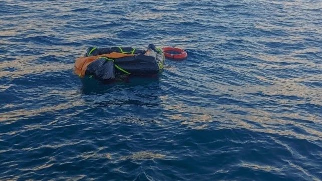MartimeInsider's tweet photo. 🔵Daily News: 

Two merchant ships and a fishing boat are working alongside the South African Maritime Safety Authority (SAMSA) as the search continues for missing crewmembers from a tug that went down overnight on Saturday into Sunday along the coast in an area notorious for treacherous sea conditions. The reports were that 12 people had been rescued, one additional person was deceased, and five others remained missing.

The emergency call was received by the Maritime Rescue Coordination Center in Cape Two at around 1900 on Saturday, February 28. The crew of the tugboat named Leo advised that they were uncontrollably taking on water. Some reports suggest that the vessel, which was 18 nautical miles off the coast between Cape Town and Durban, had grounded during a storm. 

The 18 people aboard the tug reported they were preparing to go into four life rafts before the vessel went down early on March 1. SAMSA reports their position as approximately 80 nautical miles south of Mossel Bay.

The reports are that the tug was from Nigeria and had been in South Africa for repairs. It was starting a return voyage to Lagos.

The coastline is notorious for difficult sea conditions and strong storms. SAMSA reports that adverse weather conditions are challenging the search operation. It said all available resources were being utilized, including a helicopter.

The 12 survivors were being transferred to Port Elizabeth. The Nigerian government had been advised, and a representative was at Port Elizabeth to meet the survivors and provide them with assistance.

Follow @MaritimeInsider for verified maritime updates.

Join our WhatsApp channel for more updates:
https://t.co/P84F1J4riM 

Join our X account : 
https://t.co/3lm2KANJqn 

Join our FB page : 
https://t.co/TE7j5l13QM

#MaritimeInsider #MaritimeNew #ShippingNews #PortUpdates #GlobalShipping