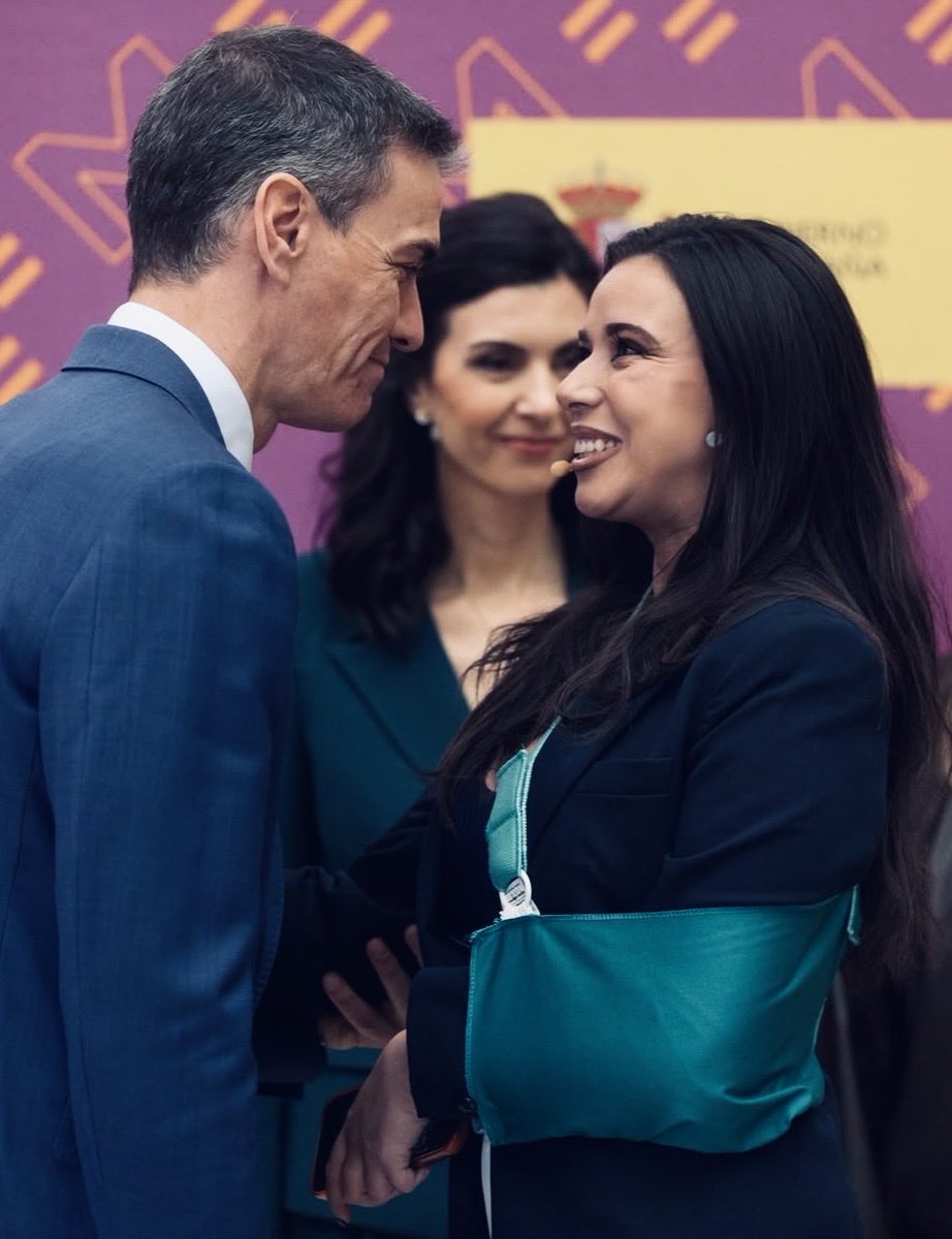 Dirty Sánchez tweet media