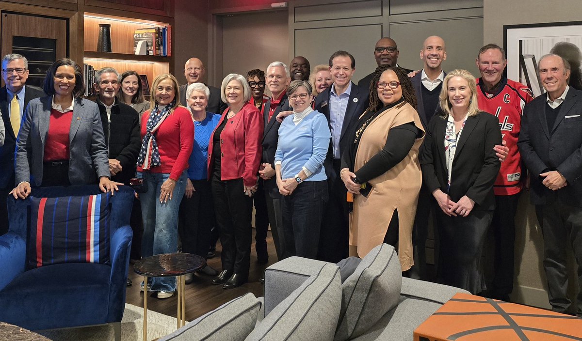 Andrew Flagel tweet media