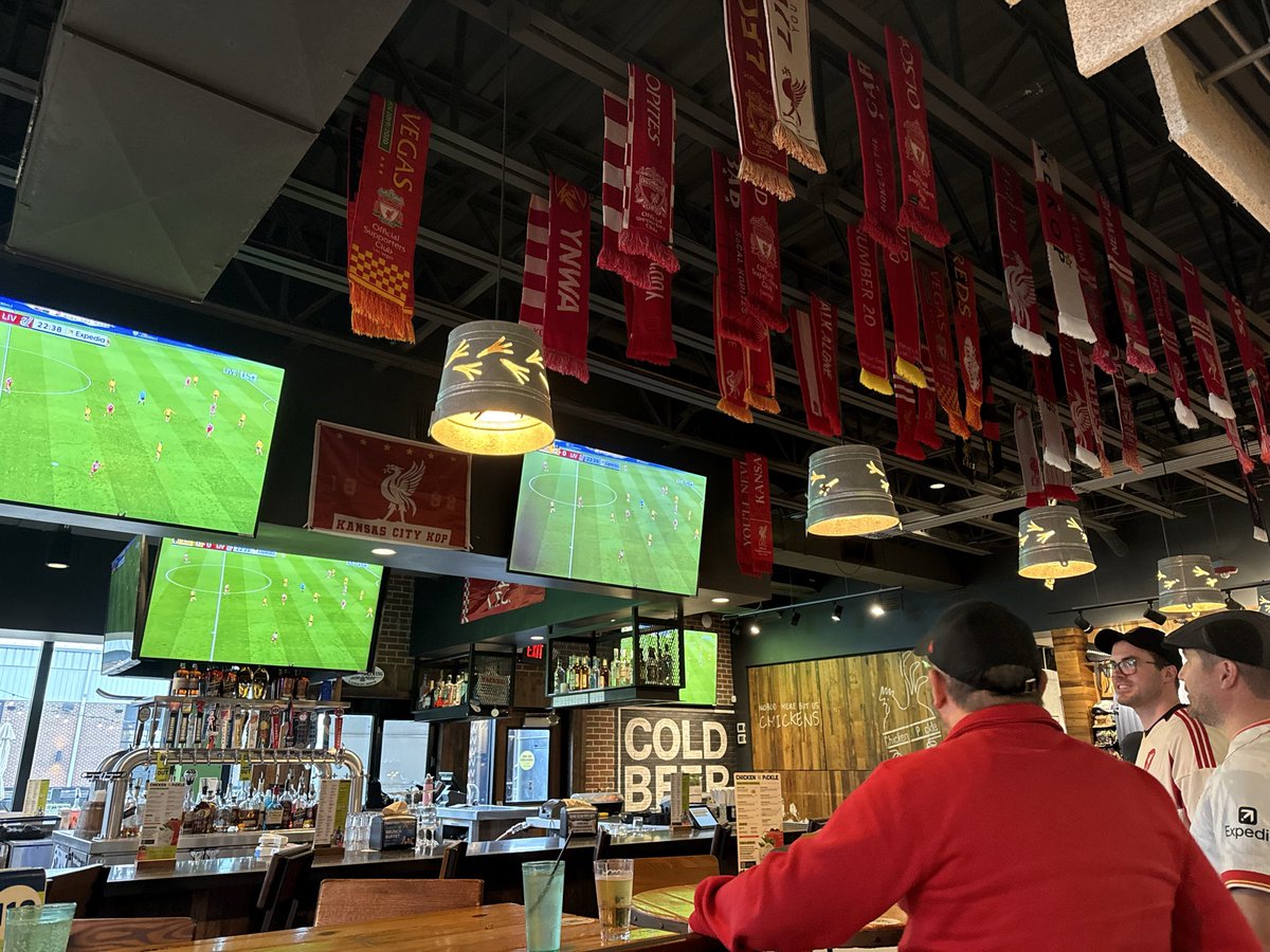 OLSCKansasCity's tweet photo. You’ll Never Walk Alone 🧣 Sometimes song lyrics are what you need when you’re lost for words 🎵 We’ll support this team through the highs and the lows 🙌 YNWA Reds ♥️
Chicken N Pickle 🏟️
#ynwa #liverpoolfc #kanasascity #premierleague #soccer https://t.co/gGNLFQ0Hm8