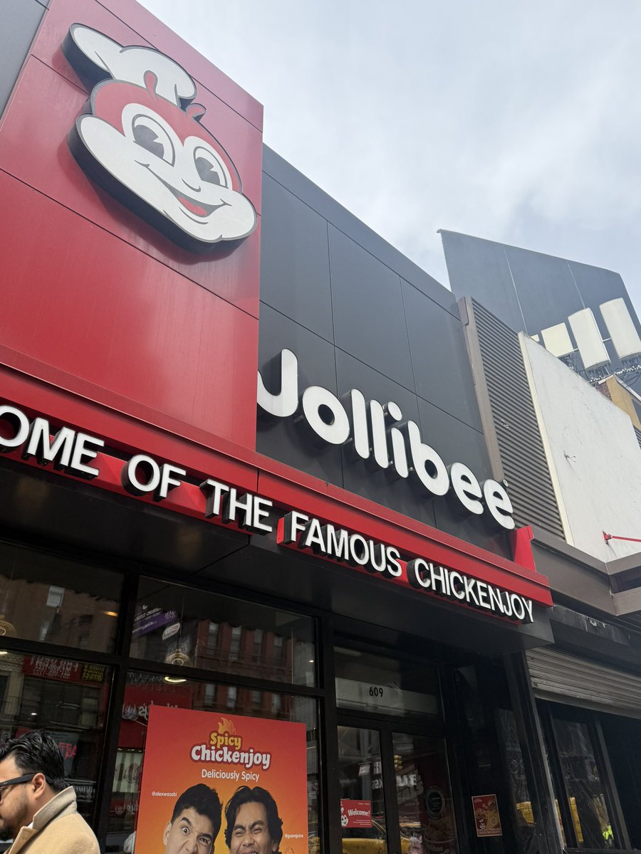 janelle ☁️ tweet media