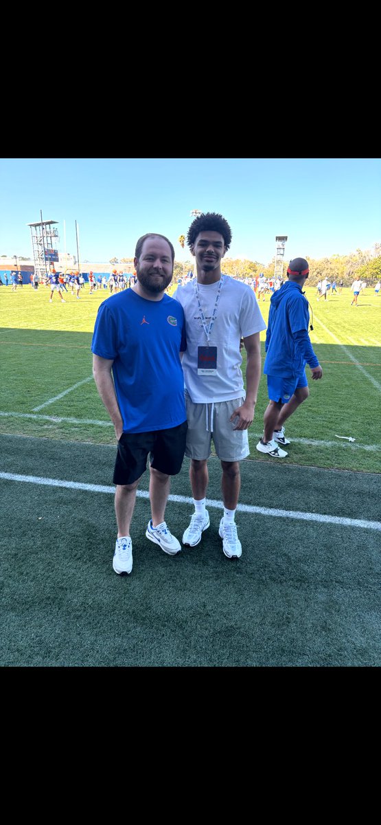 Treiy Crenshaw tweet media