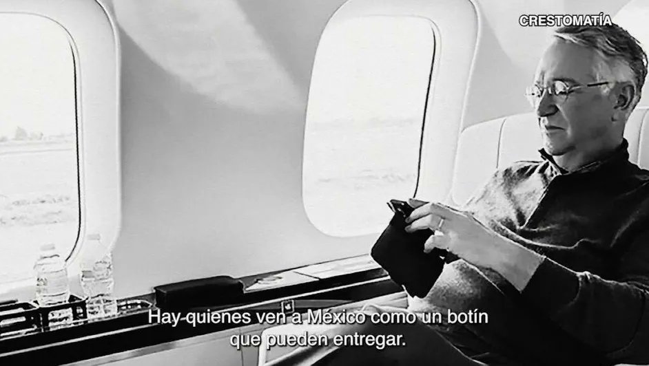 Esta es la imagen que está haciendo que <a href="/RicardoBSalinas/">Don Ricardo Salinas Pliego</a> saque espuma por la boca. Está furioso, incluso denunció ante el INE pero no procedió 😆

Sería bueno hacer viral esta foto y todo el spot de Morena para que todos los sobrinos panistas también se kguen de rabia.