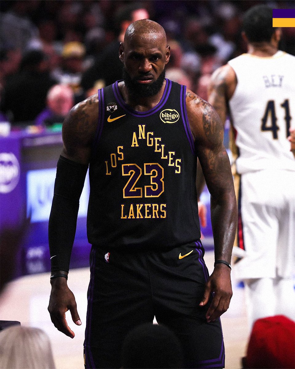 This LeBron photo IS COLD 🥶
