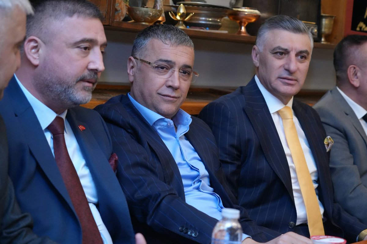 📍Mamak

Dinlemedik dert, paylaşılmadık sorun kalmayacak…
Tasanı dinlemeye, kaygını anlamaya, sıkıntını paylaşmaya geliyoruz.

Ankara Tuhafiye, Parfümeri ve Billuriyeciler Esnaf Odası tarafından düzenlenen İftar Programı’na; İl Yönetim Kurulu Üyelerimiz, Mamak İlçe Başkanımız