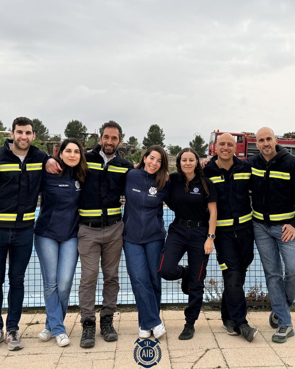 Internacional Bomberos y Psicología de Emergencia tweet media