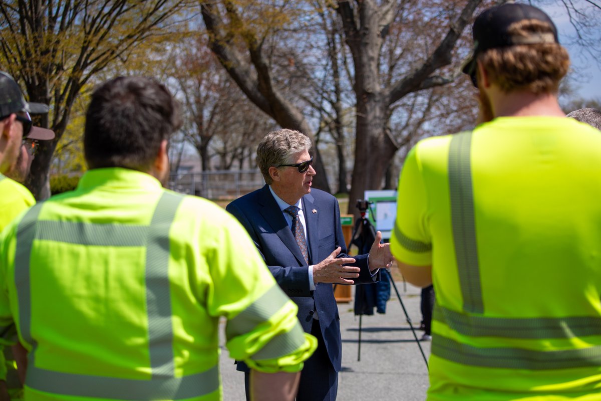 Governor Dan McKee tweet media