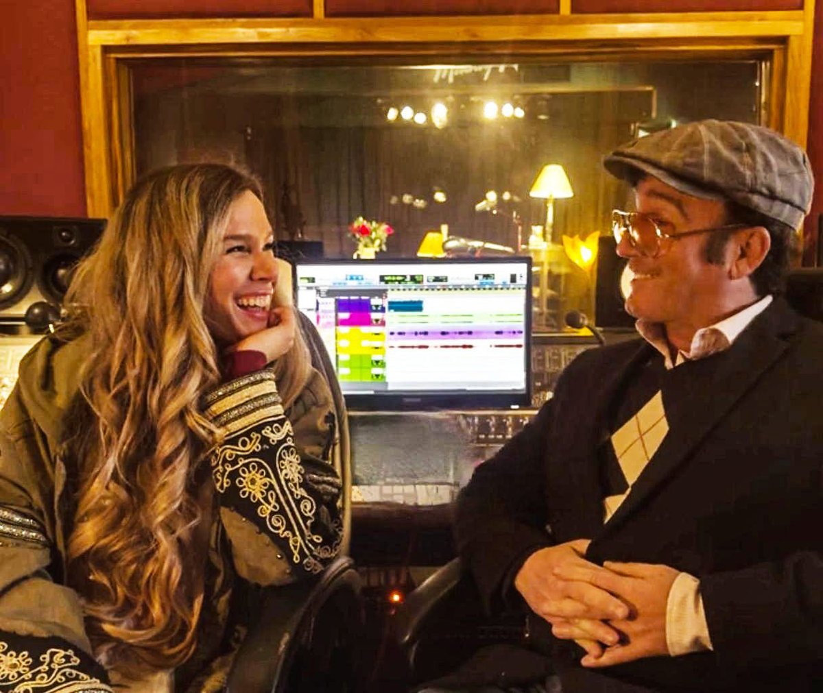 Joss Stone tweet media