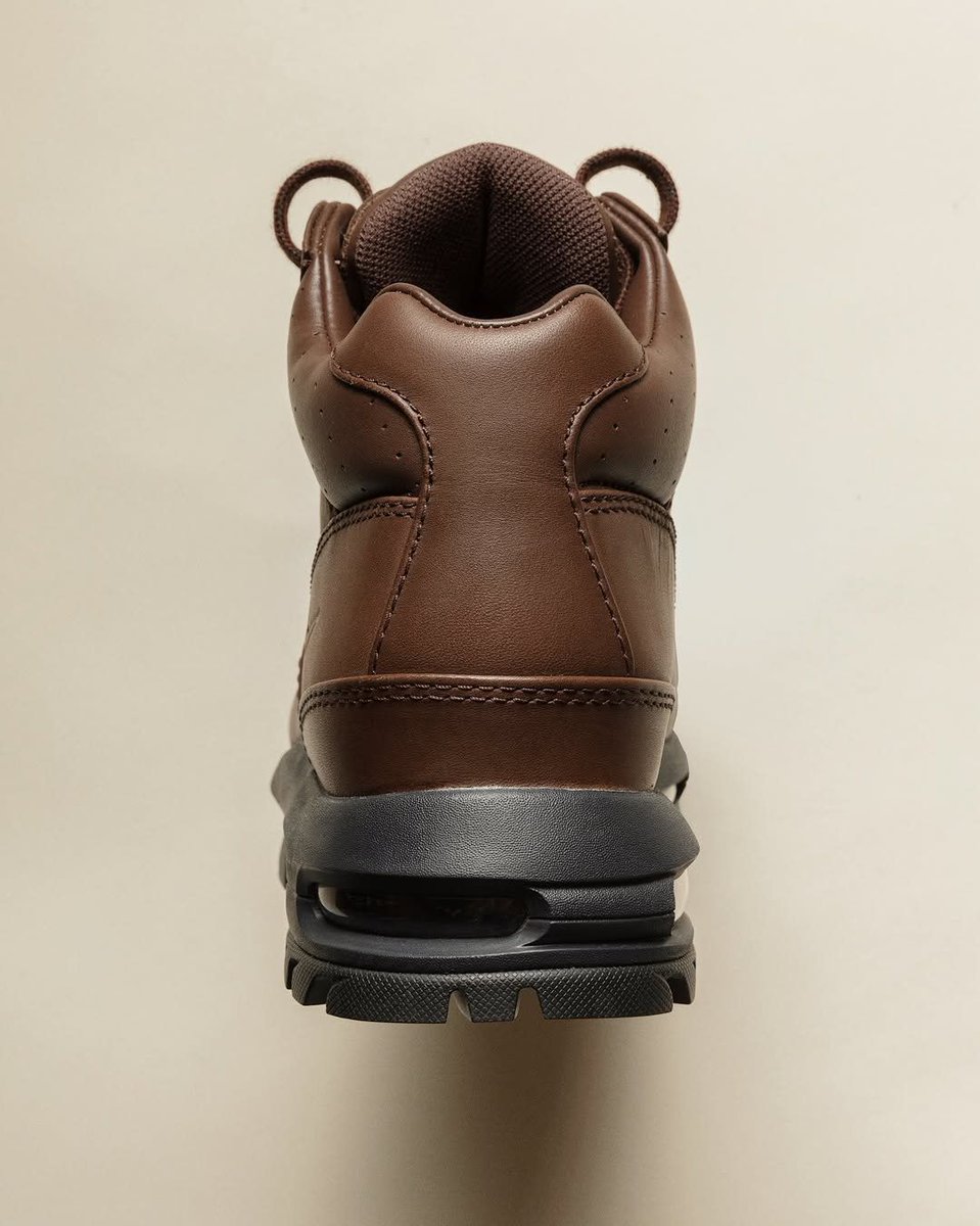 SneakerShouts's tweet photo. UNDER RETAIL 🔥 
35% OFF the Nike Air Max Goadome "Baroque Brown" 

BUY HERE: https://t.co/gLIzqxKDdX https://t.co/adNNZ6yr6i