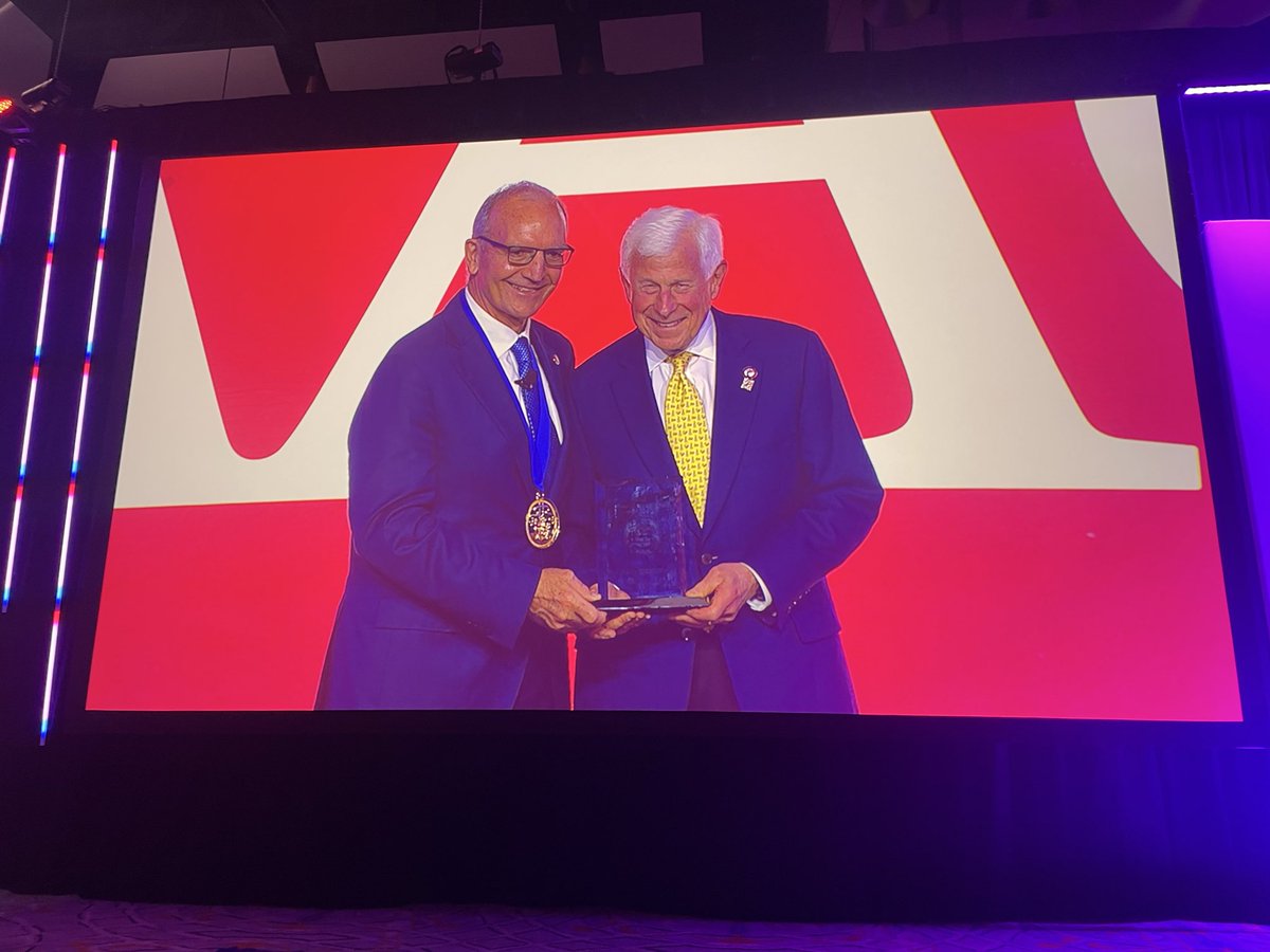 deboraheastwood's tweet photo. IODA founder and past president Kristy Weber recipient of the William W Tipton leadership award … #proud #AAOS26 award accepted on her behalf by Stu Weinstein …. https://t.co/IJfUc8CloV