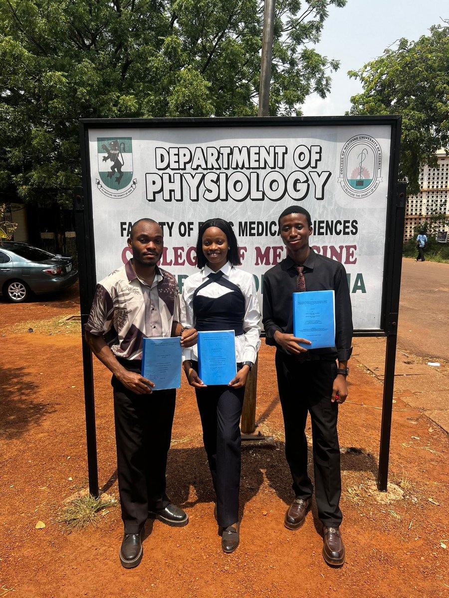 After months of research, sleepless nights, corrections, and intense preparation, I’m excited to share that my project defense is finally Done and Dusted 😌👌
Officially a graduate...

I accept Congratulations 🤲🏾