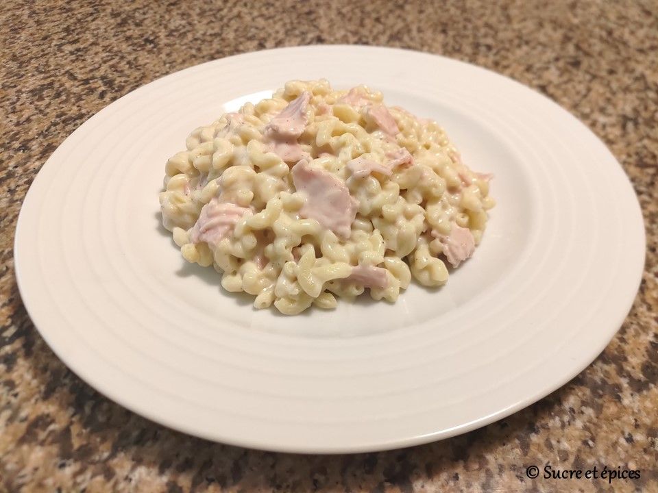 SucreEtEpices's tweet photo. Coquillettes en sauce au jambon et au fromage - https://t.co/tToIi6V84X - #Food - #Foodies - #foodblogger - #yummy - #miam - #homemade - #recipeblog - #cuisine - #gourmet - #recipe - #recette - #recipes - #pasta - #dinner - #dinnertime - #ComfortFood - #EasyRecipes https://t.co/Yes64qgEg4