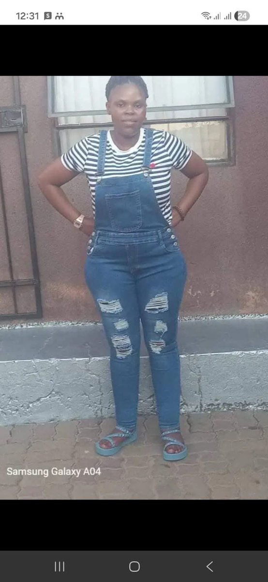 Am_Blujay's tweet photo. 31-YEAR-OLD WOMAN REPORTED MISSING IN IVORY PARK.

A 31-year-old woman, Siphosihle Mgweba, has been reported missing after she was last seen in Ivory Park on 16 December 2025.

Mgweba was last seen at her place of residence at 443 Thutlwa Street in Tswelopele. According to information provided by her family, she left home on the day she disappeared without indicating where she was going.

At the time of her disappearance, she was wearing black leather pants and a pink T-shirt.

The matter was reported to Ivory Park SAPS. 

Anyone with information on Siphosihle Mgweba’s whereabouts is urged to contact Xolile on 072 864 1240 or Siphokazi on 060 393 2332.

Police investigations are expected to continue.