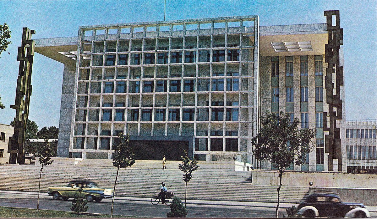 مِدیچی tweet media