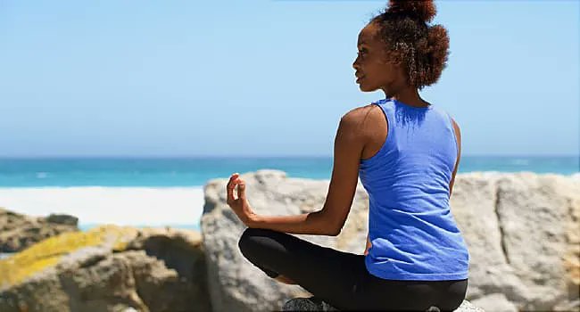 FitnessHacks101's tweet image. 9 Tips for Better Posture 🧘‍♂️✨ Improve your alignment, reduce pain, and boost your confidence with these simple tips! Check out the full guide here: webmd.com/osteoporosis/s… 

#Posture #Wellness #FitnessTips #HealthyHabits #BackHealth #MoveBetter #FitnessHacks101