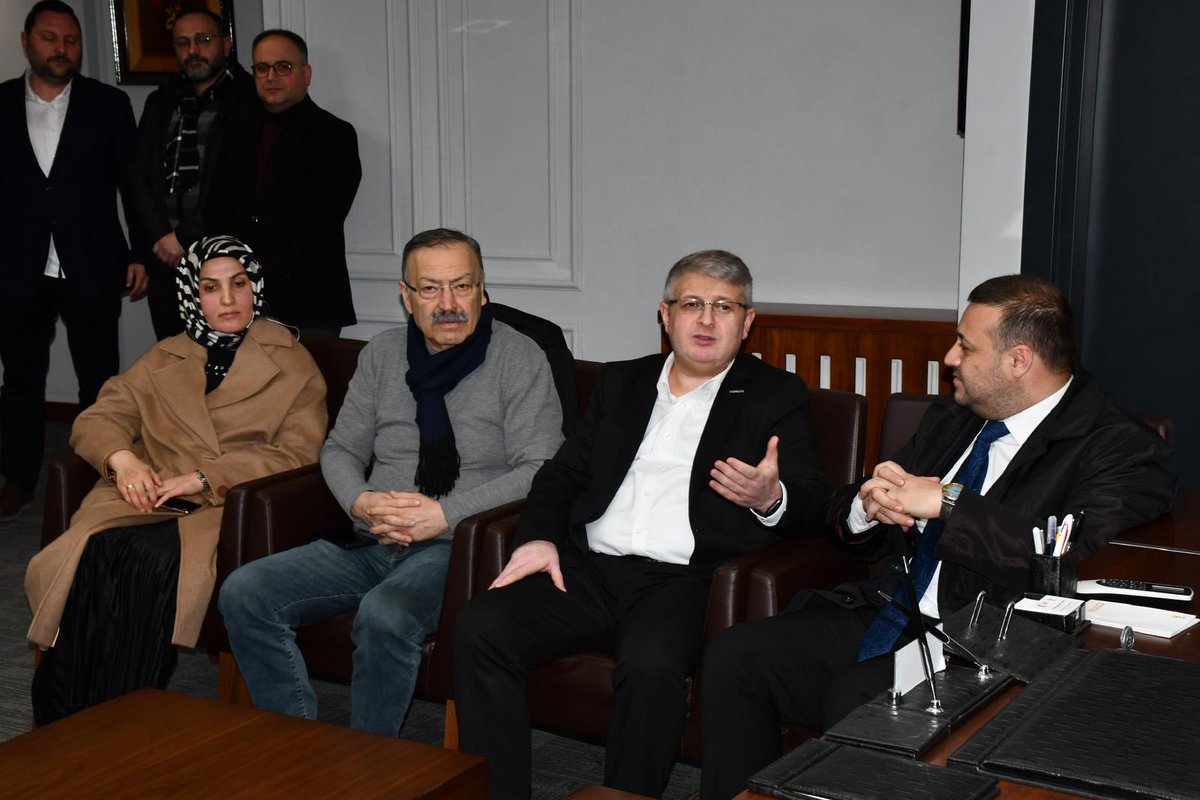 Ak Parti Genel Merkez Sosyal Politikalar Başkan Yardımcımız Sn. Arif Serkan Aydemir’i ilimizde ağırladık.
Teşkilatımız ile birlikte bir dizi program gerçekleştirdik.

📍 Giresun 
Giresun İl Başkanlığımız ziyareti
Şehit Semih Erdoğan’ın ailesine ziyaret
Engelli evi Gönül sofrası