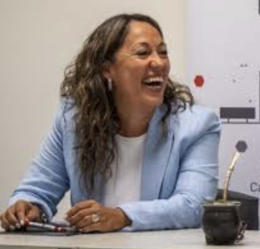 MartinFitz23506's tweet photo. CHINA✈️🇨🇳: Los uruguayos pagamos 15.475 USD para pasaje de Ministra de Industria, Fernanda Cardona. Total encontrado 153.461 USD
Ranking GASTOS pasajes 

1º Cardona 15.475 USD
2º Lubetkin 13.200 USD
3º Díaz 12.150 USD
4º Orsi 11.025 USD https://t.co/PTEYctL4KP