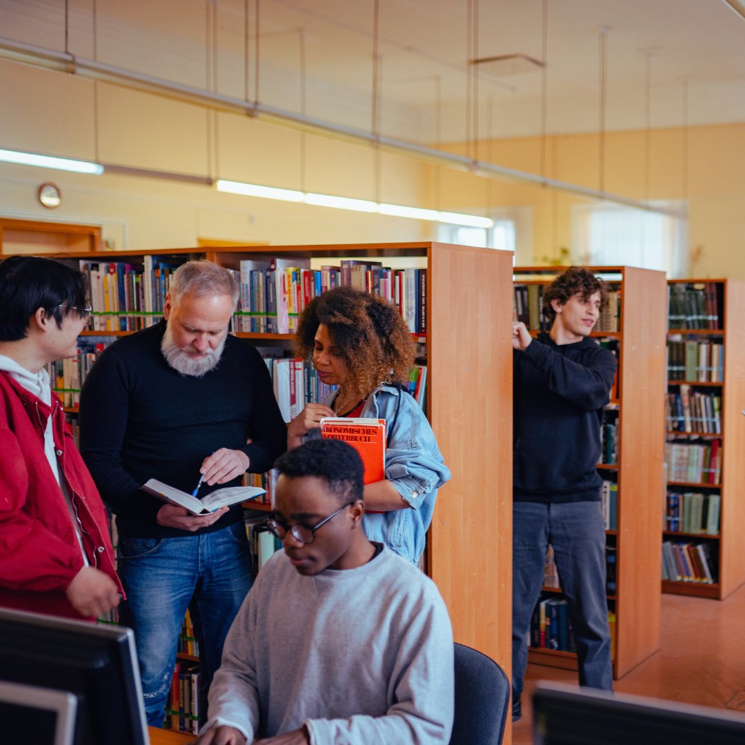 U of I Student Money tweet media