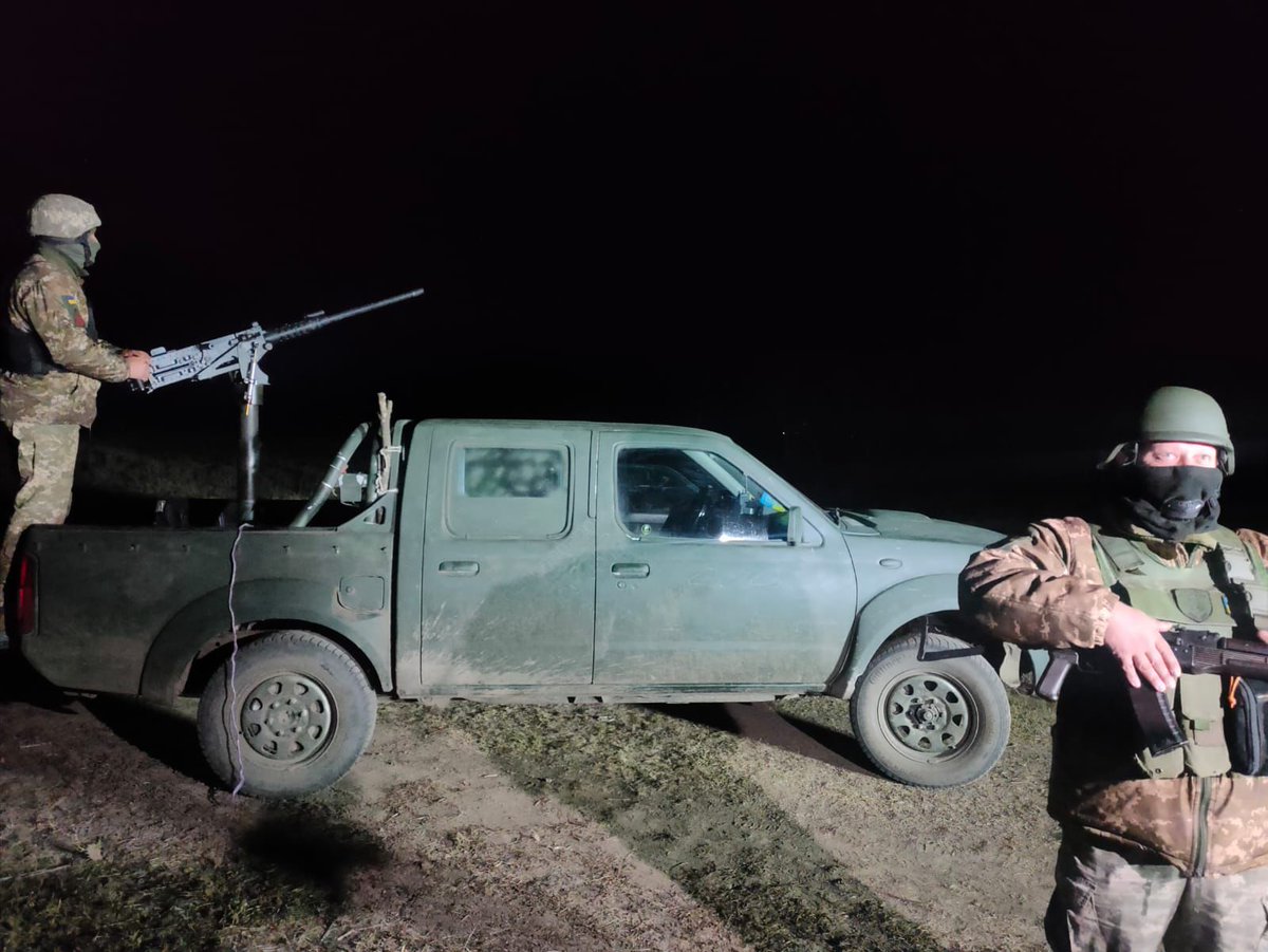 Gdzie są te wszystkie eksperty naśmiewające się z bieda-wojenki dronowej na Ukrainie teraz kiedy Iran terroryzuje sąsiadów dokładnie tymi samymi szahedami i oni nie zupełnie nie wiedzą jak się przed tym bronić 🤔

A wystarczą drony interceptory i karabiny maszynowe na