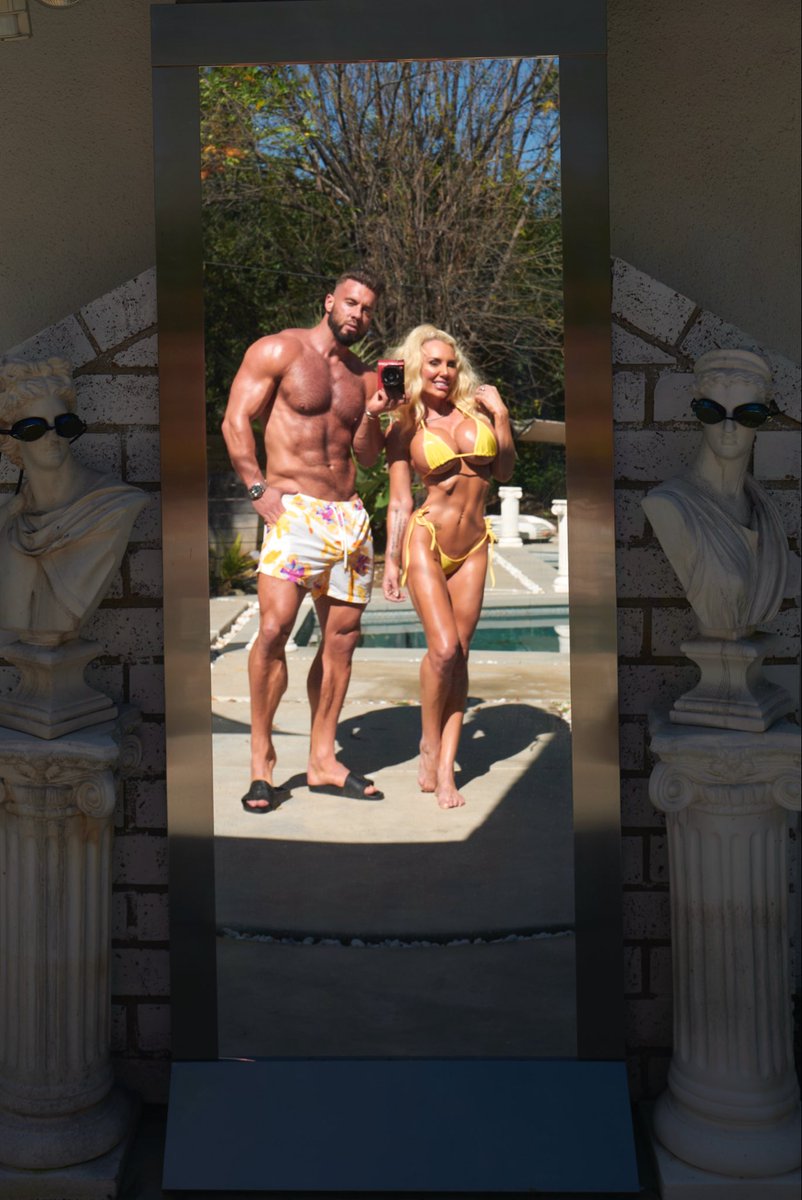 Septembervip tweet media