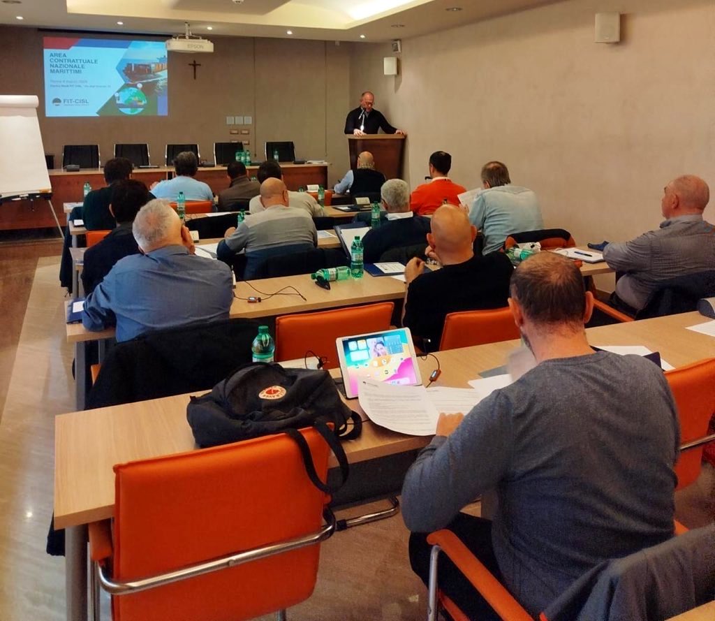 FitCisl's tweet image. #4marzo 🚢Sì è tenuta questa mattina l’Area Contrattuale Marittimi della @FitCisl. 
Un incontro partecipato per fare il punto sulle tematiche del comparto.
🤝#Welfare:tutele e sostegno per i lavoratori del mare 
📋 Rinnovo #CCNL:novità sul percorso contrattuale 
🎓