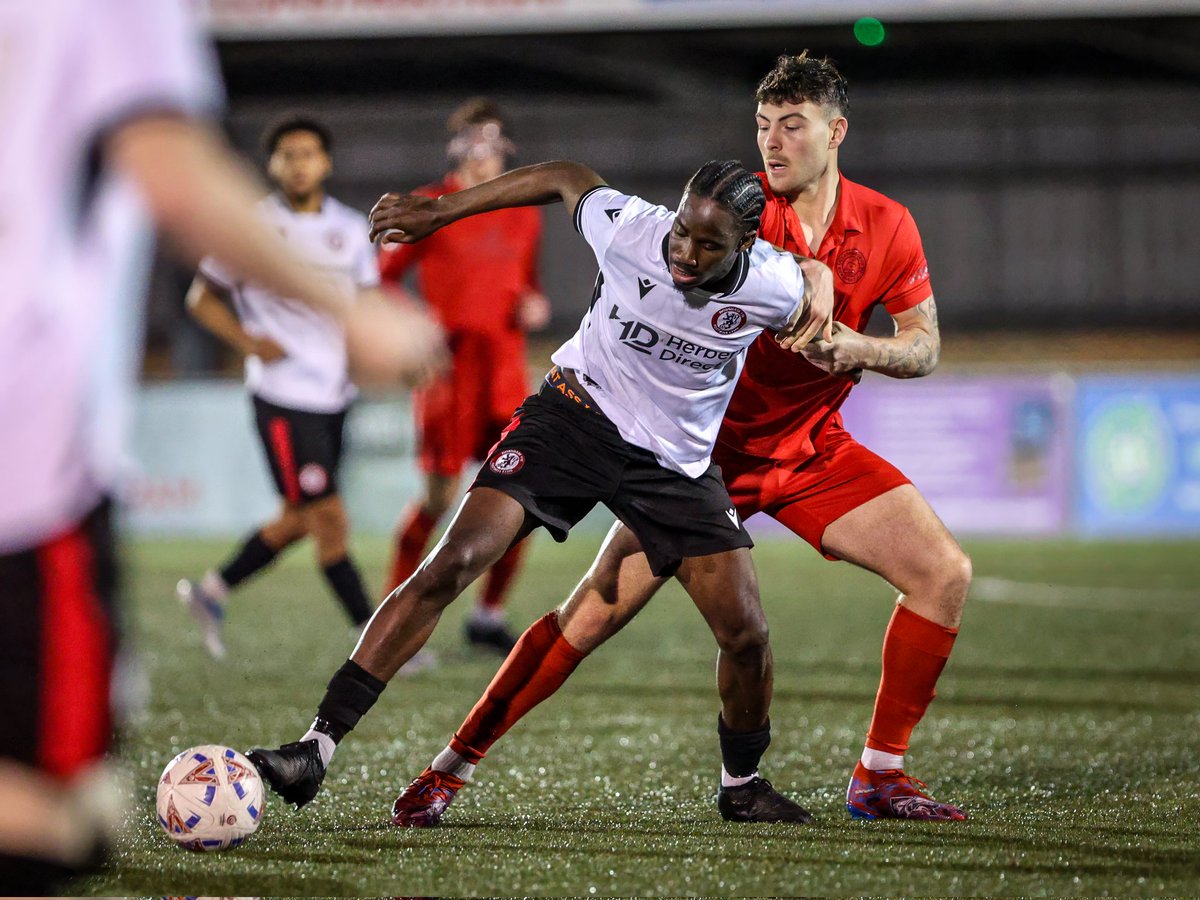 Lydia & Nick tweet media