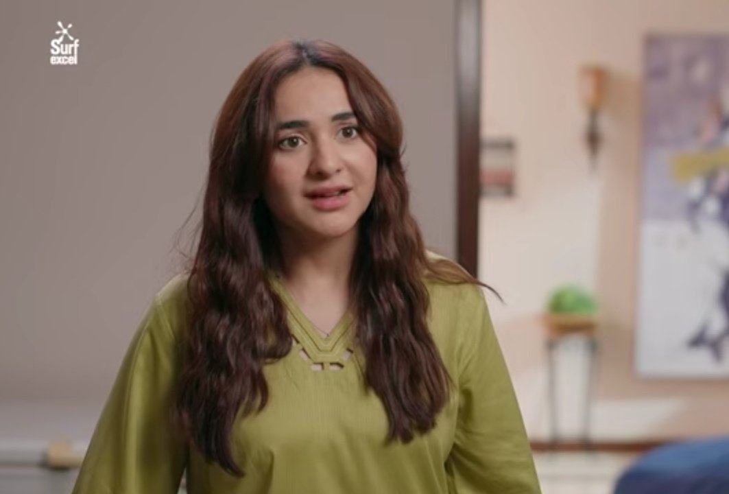 lookatthestar03's tweet photo. Rumi 's reaction ππ
cutie π₯Ίn then Evil πΏ.
Finally! Yumna 's romance talent used here π.
ZURAIZ please be serious Guy, say the Truth π.
#YumnaZaidi #HamzaShoail #DekhZaraPyaarSe https://t.co/zMo9ITgpiI