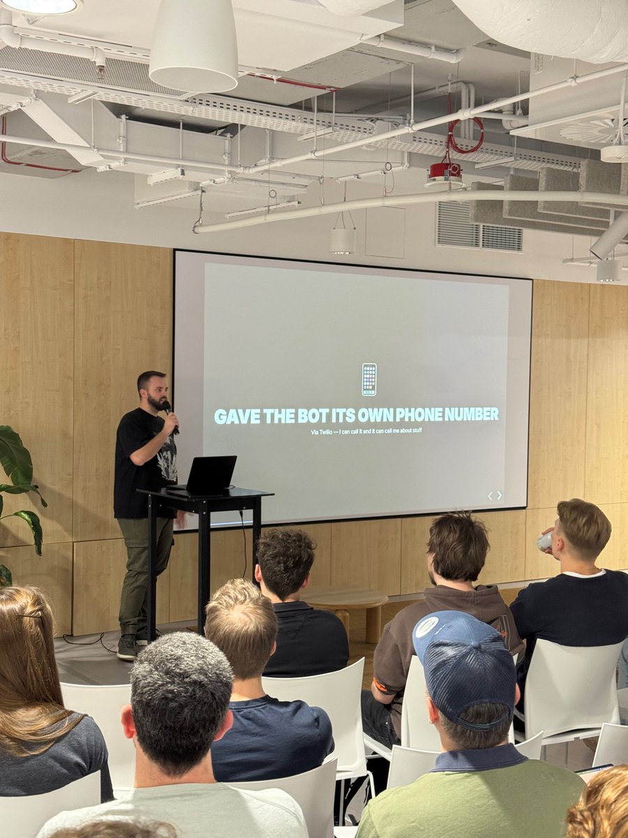 Tom Anioł tweet media