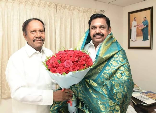 itzproudloser's tweet photo. Thambidurai's political career:

1965 - Member of DMK at the age of 18

1972 - First generation AIADMK member 

1977- Erode MLA

1984-Dharmapuri MP

1989- First Elected member of Karur Lok Sabha seat

1996-Lost in Karur Lok Sabha polls

1998-Karur MP 

2001- Bargur MLA & became Minister for School Education in govt of Tamilnadu.

2006-Bargur MLA

2009-Karur MP

2014-Karur MP 

2019-Lost Karur lok polls

2020-Present -Rajya Sabha MP

#AIADMK #RajyaSabha #EPS
#thambidurai #Tamilnadu