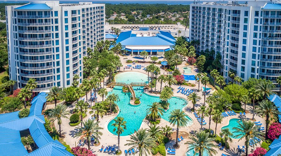 JohnnyC_Shift4's tweet photo. Paradise just got an upgrade. 🌴✨

We’ve officially rolled out @Shift4  at Blue Lagoon! Now you can spend less time waiting for the bill and more time soaking in the views. Whether you’re poolside or in the dining room, seamless service is served. 🍹🏨 https://t.co/jjFEsP9M56