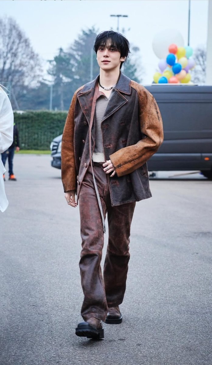 ATINYPOURYUYU's tweet photo. @AboutMusicYT JEONG YUNHO DIESEL PRINCE
#DIESEL #DIESELFW26 @DIESEL
#ForSuccessfullLiving 🤎❤️💙 https://t.co/xSnJi3s1b5