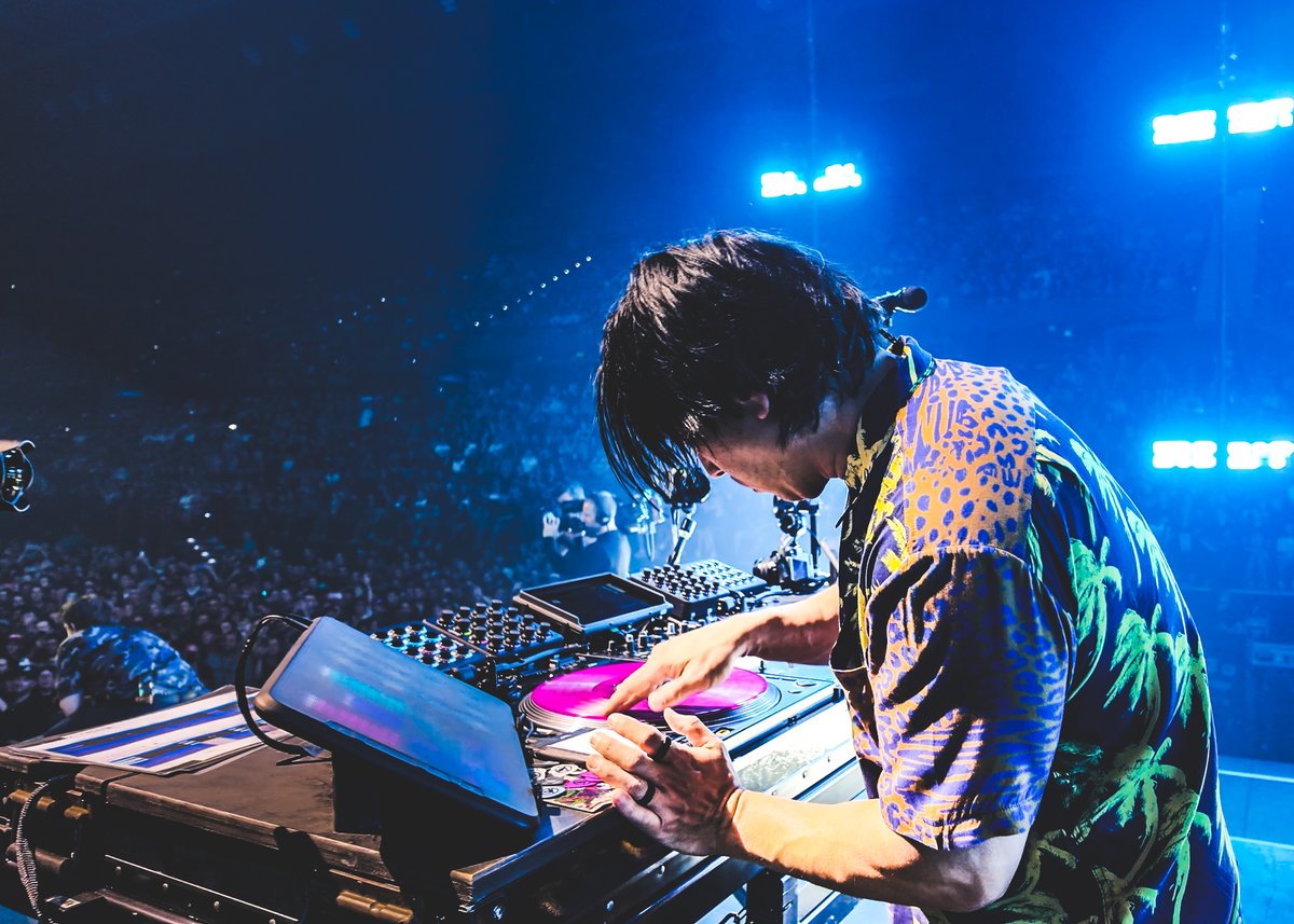 LINKIN PARK tweet media