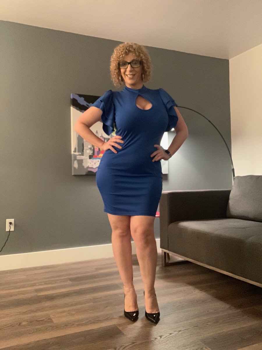 Monica68175819's tweet photo. #WorkdDayWednesday
Ready for a productive work day! 🤎
#OOTD #SaraJay https://t.co/1TN2FwJWMi