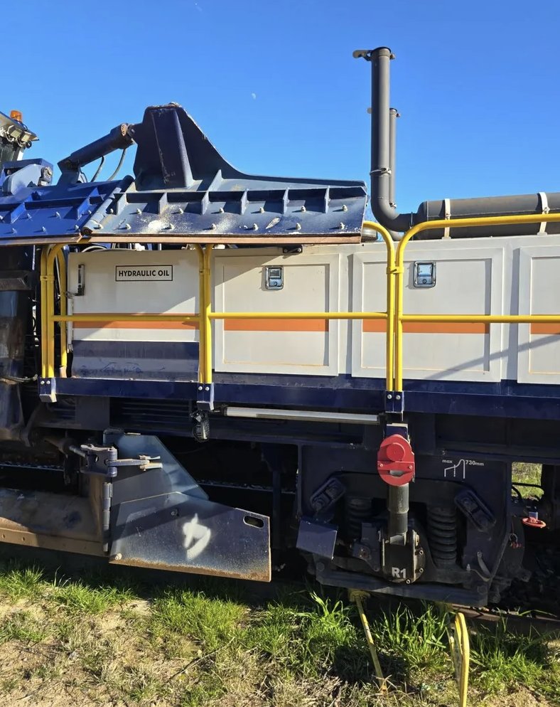 RailTrader_'s tweet photo. PLASSER THEURER SSP 203 RAILROAD BALLAST REGULATOR SURFACING MACHINE 2022 COMPLETE REBUILD

-Inquire for pricing

https://t.co/w2ldD92cNa https://t.co/X4zJjv6eG6