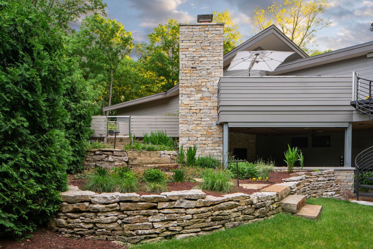 Great landscapes feel natural to move through.

Retaining walls add structure and clean definition, while steps guide you through the space with ease.

Learn more about our Residential Landscape services at hiddencreeklandscaping.com/residential-bu….