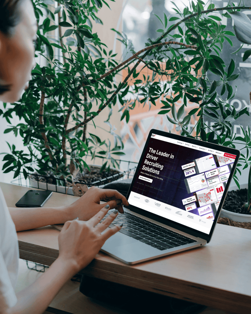 ConversionIA's tweet photo. The cat’s out of the bag... Conversion’s website just got a fresh new look. ✨

Cleaner design, smoother navigation, and a better way to experience what we do.

Take a look around: https://t.co/s9iv6ZDpvC https://t.co/trcEolNAmh