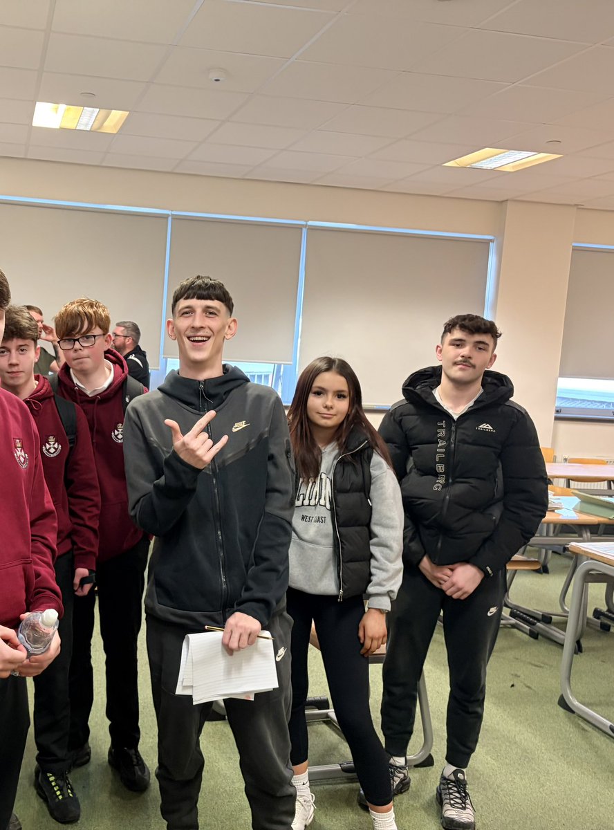 Miss Sherry tweet media