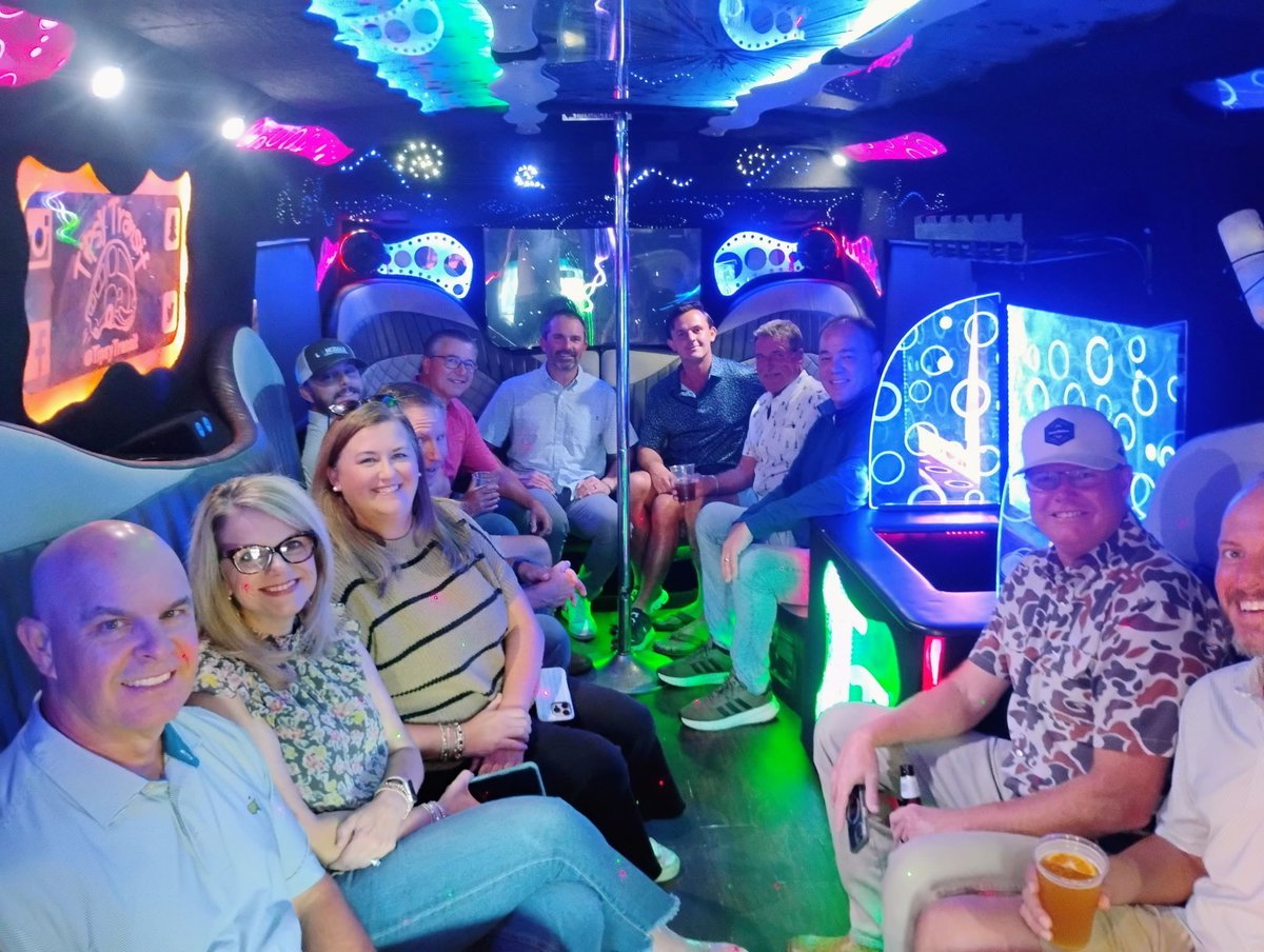 TipsyTransit's tweet image. When the whole crew rides together, the night just hits different 😎 Safe, smooth, and full of vibes from start to finish.
#TipsyTransit #NightOutDoneRight #PartyOnWheels #SquadEnergy #VIPRide