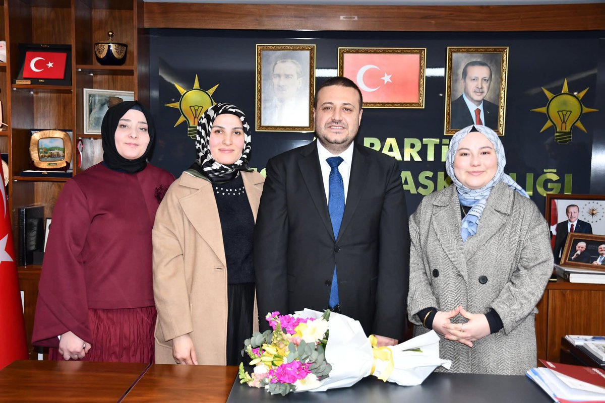 akkadingiresun's tweet photo. Bir dizi program kapsamında ilimize gelen Genel Merkez Sosyal Politikalar Başkan Yardımcımız Sn. Arif Serkan Aydemir’i il başkanlığımızda ağırladık.
Nazik ziyaretleri için teşekkür ediyor, çalışmalarında başarılar diliyoruz. https://t.co/abRC6t4whA