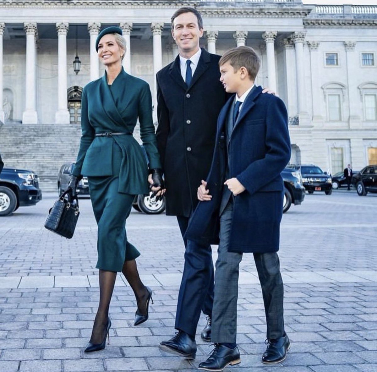 FTrump51432's tweet image. Standing behind my father as he takes the oath to serve our country once more surrounded by love, legacy, and unbreakable family bonds. Proud daughter, proud American. God bless the United States of America. 🇺🇸❤️ #Inauguration2025 #TrumpFamily #MAGA